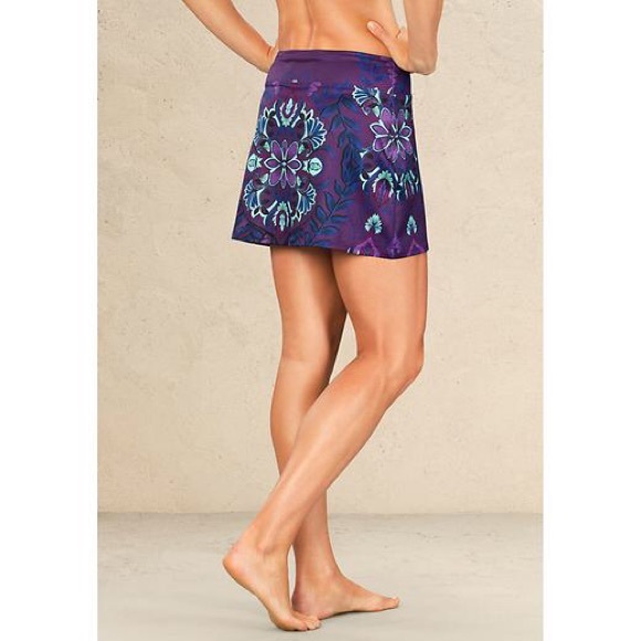 Athleta Purple Printed Powermesh CYA Skirt Medium - Picture 2 of 8